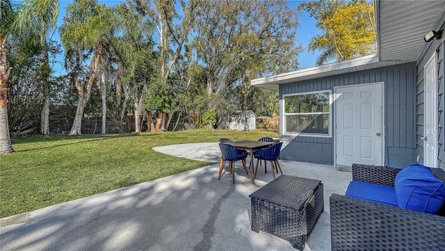 209 BRIGGS COURT, Sarasota, FL 34237