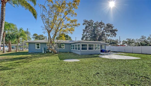 209 BRIGGS COURT, Sarasota, FL 34237