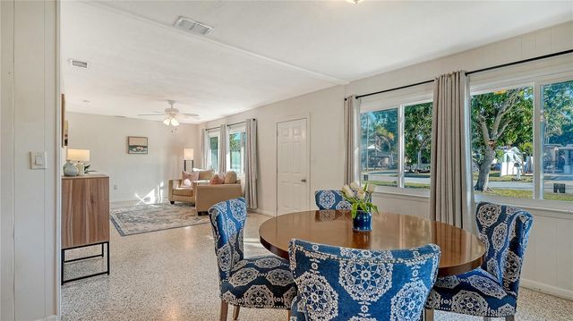 209 BRIGGS COURT, Sarasota, FL 34237