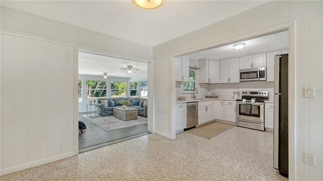 209 BRIGGS COURT, Sarasota, FL 34237