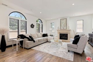 10523 Ashton Avenue 101, Los Angeles, CA 90024