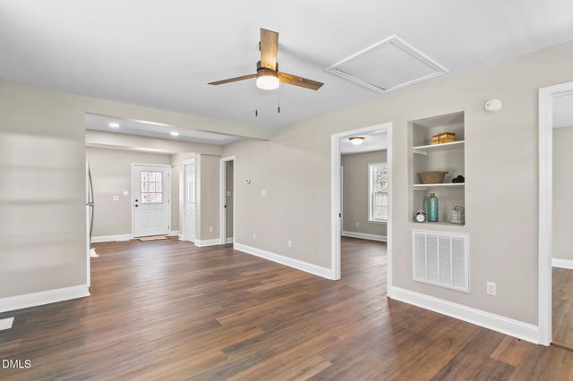 955 W Holt Street, Mebane, NC 27302