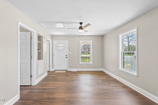 955 W Holt Street, Mebane, NC 27302