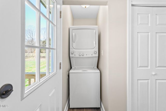 955 W Holt Street, Mebane, NC 27302