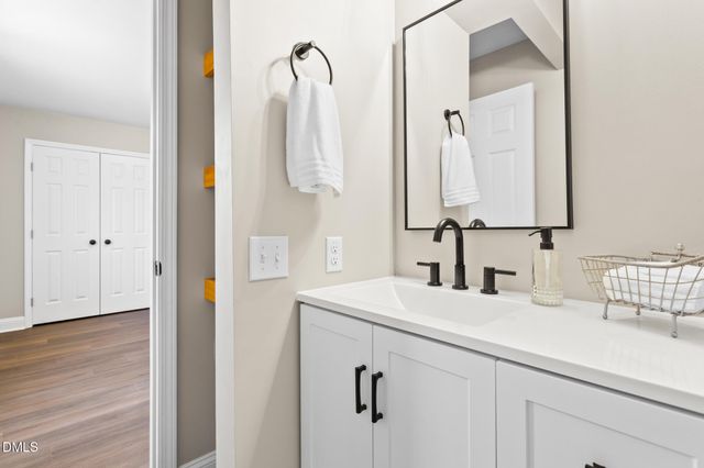 955 W Holt Street, Mebane, NC 27302