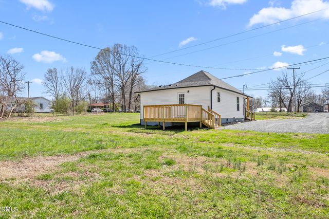 955 W Holt Street, Mebane, NC 27302
