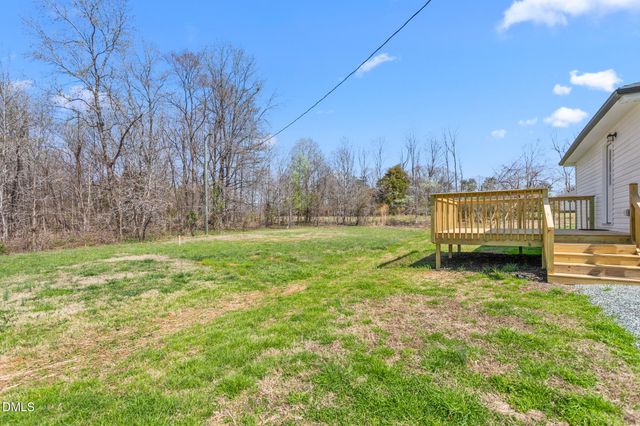 955 W Holt Street, Mebane, NC 27302