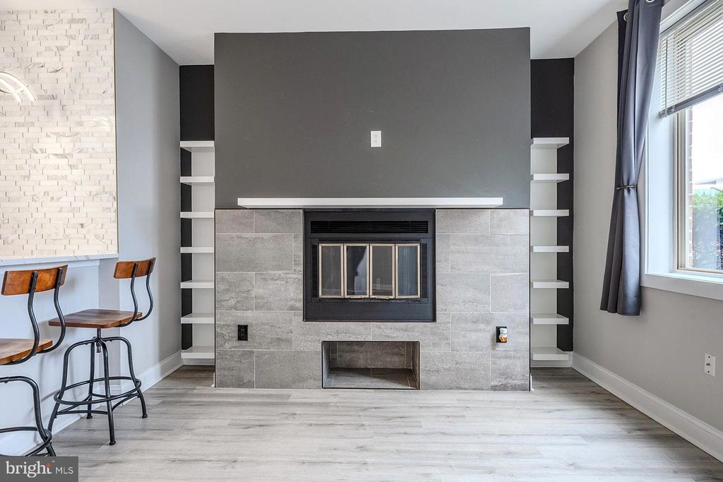 Image 14 of property listing at 103 W CONWAY ST #R 52, Baltimore, MD 21201