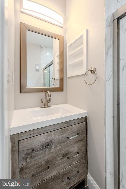 Image 22 of property listing at 103 W CONWAY ST #R 52, Baltimore, MD 21201