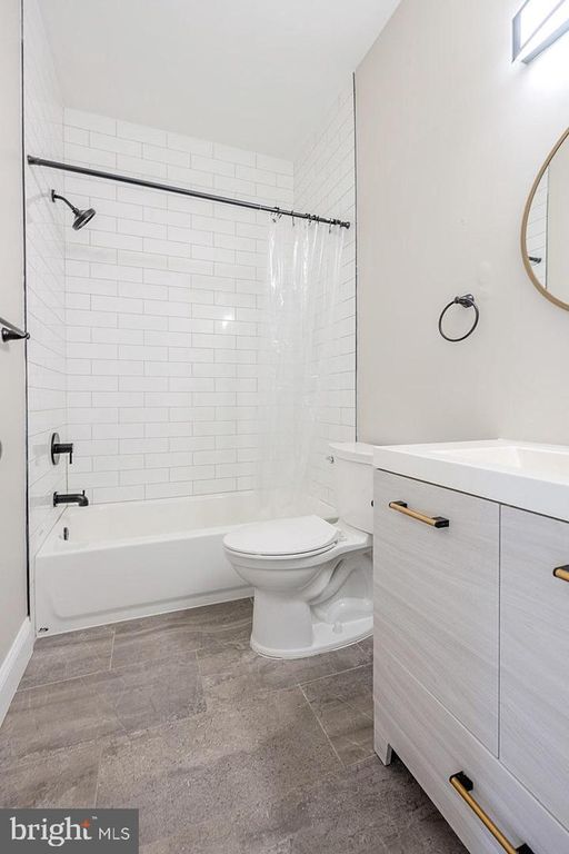 Image 28 of property listing at 103 W CONWAY ST #R 52, Baltimore, MD 21201