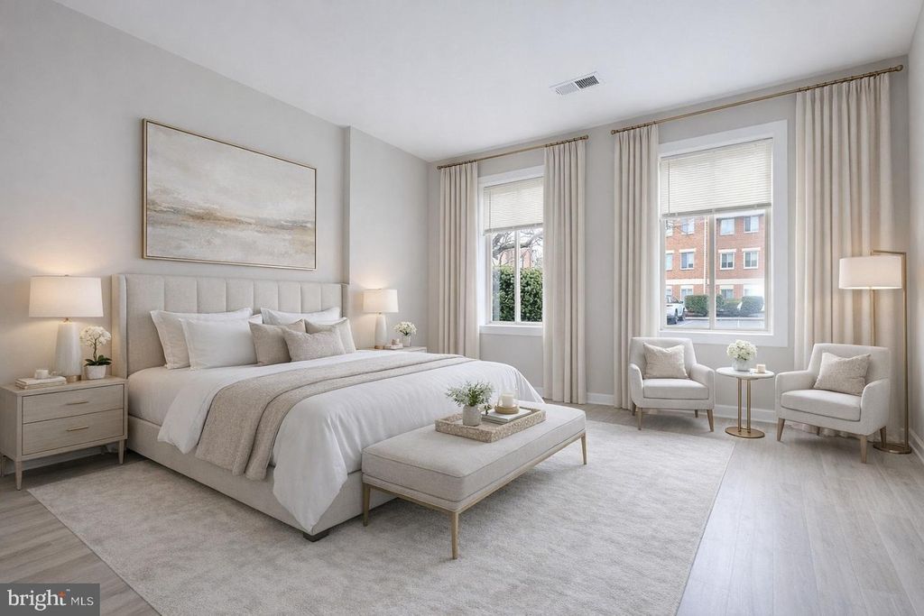 Image 4 of property listing at 103 W CONWAY ST #R 52, Baltimore, MD 21201