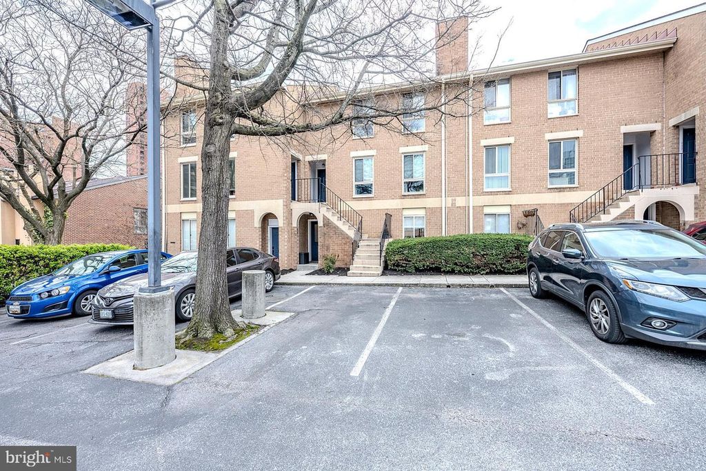 Image 6 of property listing at 103 W CONWAY ST #R 52, Baltimore, MD 21201