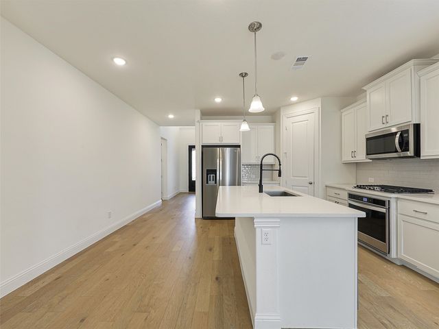 8305 Pine Island Way, Mckinney, TX 75071