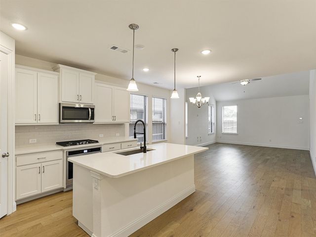 8305 Pine Island Way, Mckinney, TX 75071