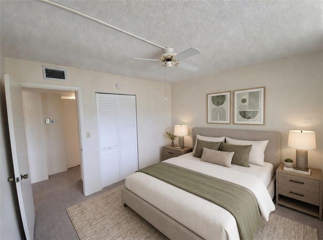 4890 BAY STREET NE 336, St Petersburg, FL 33703