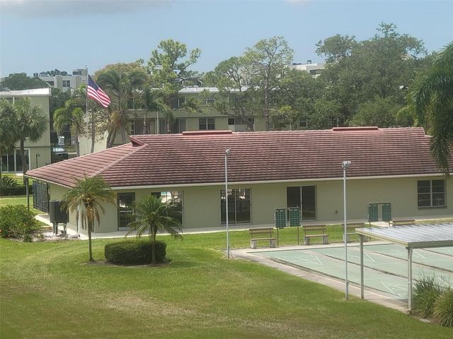 4890 BAY STREET NE 336, St Petersburg, FL 33703