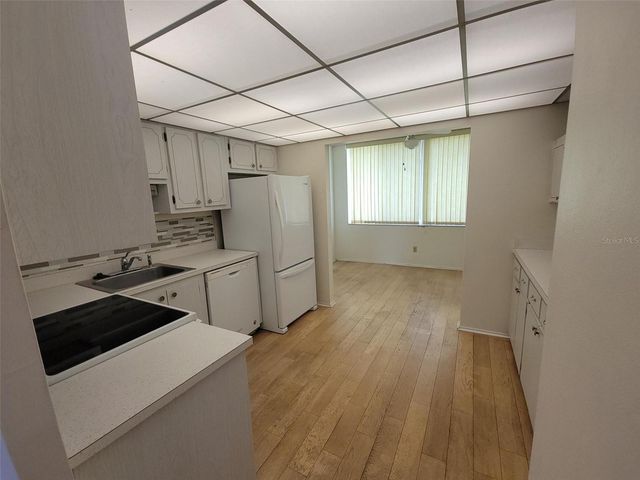 4890 BAY STREET NE 336, St Petersburg, FL 33703