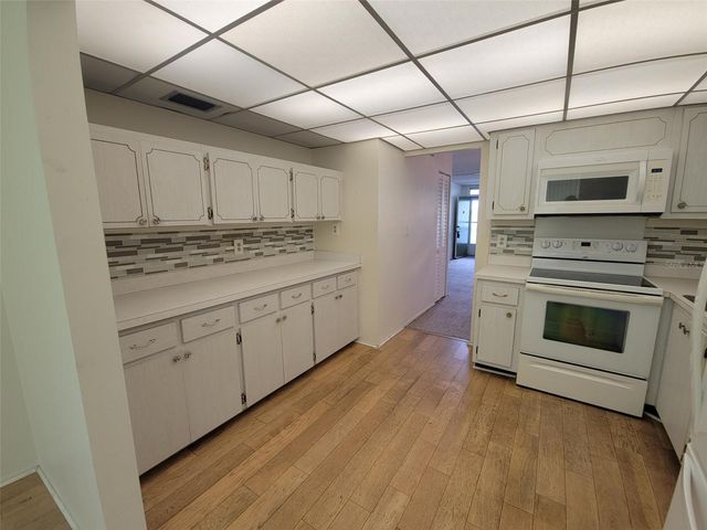 4890 BAY STREET NE 336, St Petersburg, FL 33703