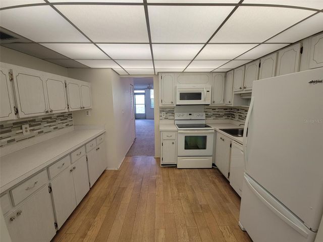 4890 BAY STREET NE 336, St Petersburg, FL 33703