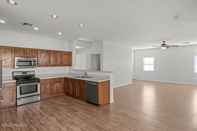 12369 N Globe Mallow Place, Marana, AZ 85658