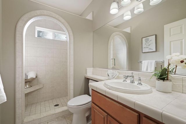 1187 S Mohler Rd, Ripon, CA 95366