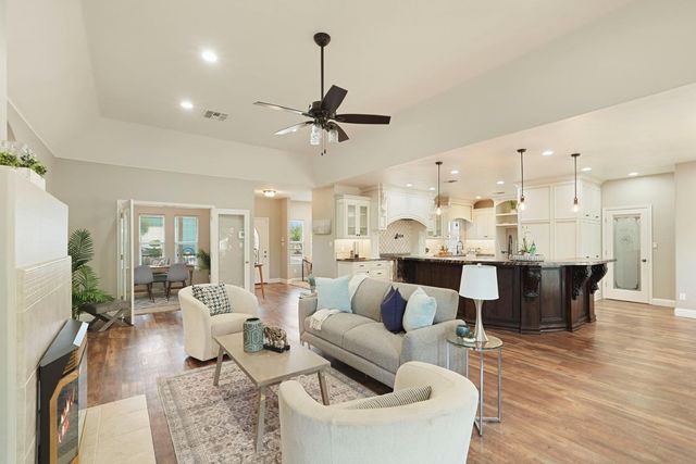 1187 S Mohler Rd, Ripon, CA 95366