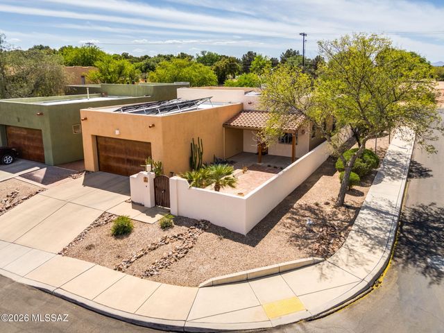 2655 N Sahuara Place, Tucson, AZ 85712