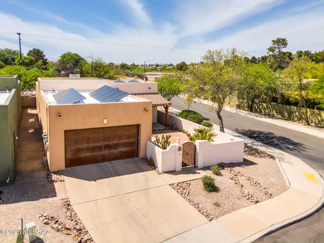 2655 N Sahuara Place, Tucson, AZ 85712