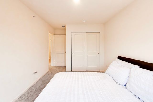 1296 Quadrant Lane, Schaumburg, IL 60173