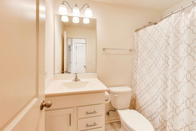 1296 Quadrant Lane, Schaumburg, IL 60173