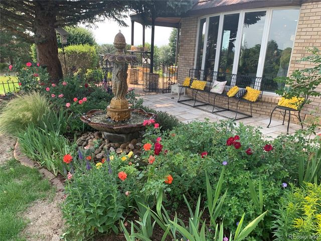 18347 E Glasgow Pl, Foxfield, CO 80016