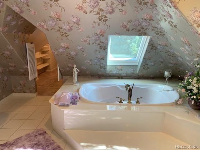 18347 E Glasgow Pl, Foxfield, CO 80016