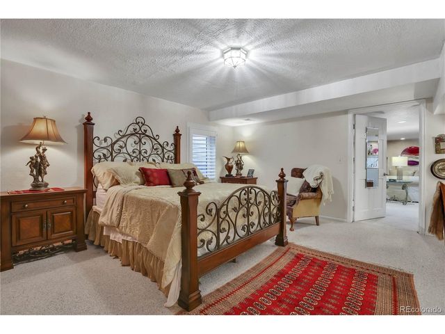 18347 E Glasgow Pl, Foxfield, CO 80016