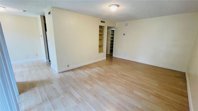 7504 NEEDLE LEAF PLACE 68, Tampa, FL 33617