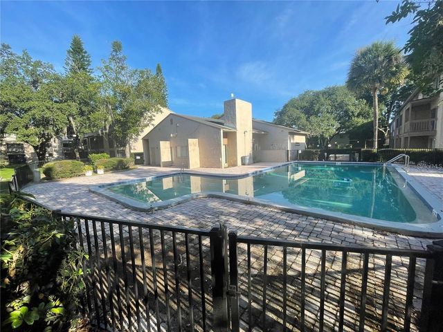 7504 NEEDLE LEAF PLACE 68, Tampa, FL 33617