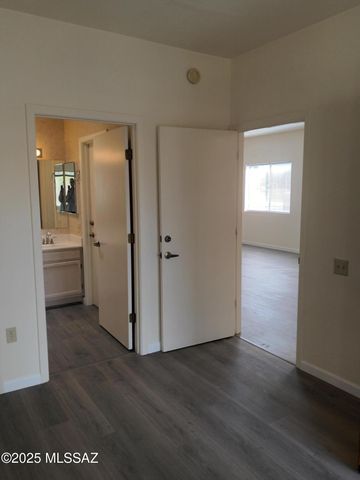 1742 W CAMINO ESTELAR, Green Valley, AZ 85614