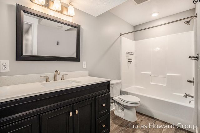 3303 Rosewood Street, Georgetown Twp, MI 49426