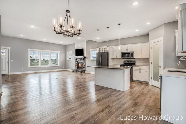 3303 Rosewood Street, Georgetown Twp, MI 49426