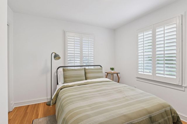 129 Chicago Avenue N, Wayzata, MN 55391