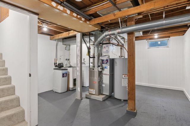 129 Chicago Avenue N, Wayzata, MN 55391