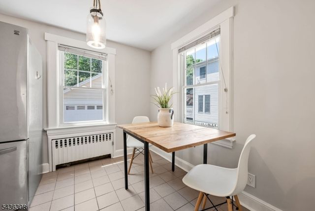 552 Hillcrest Rd, Ridgewood Village, NJ 07450