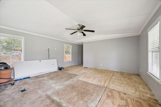1314 Avenue A, Fresno, TX 77545