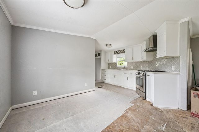 1314 Avenue A, Fresno, TX 77545