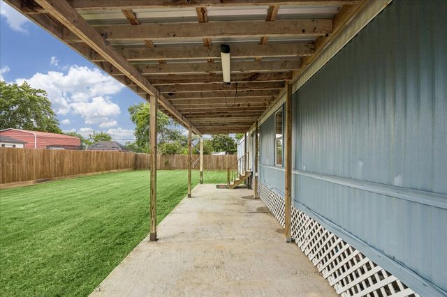 1314 Avenue A, Fresno, TX 77545