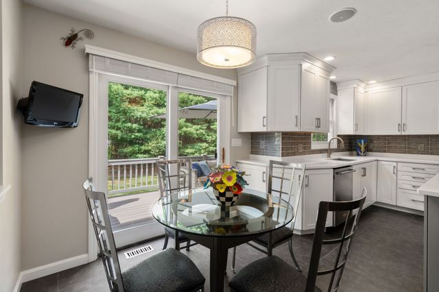 12 Winnecunnet Way, Easton, MA 02375