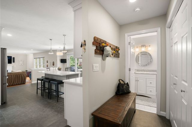 12 Winnecunnet Way, Easton, MA 02375