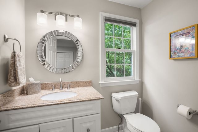 12 Winnecunnet Way, Easton, MA 02375