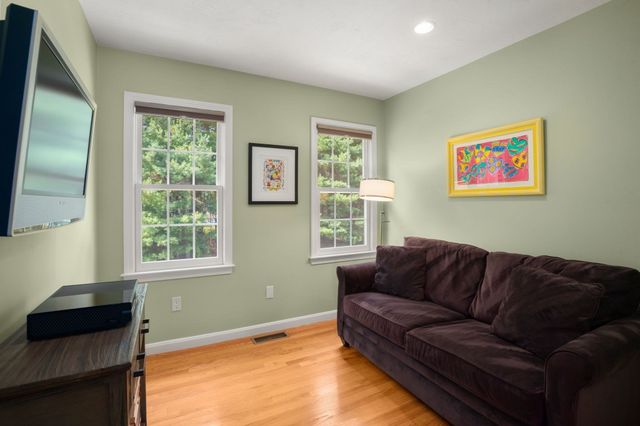 12 Winnecunnet Way, Easton, MA 02375