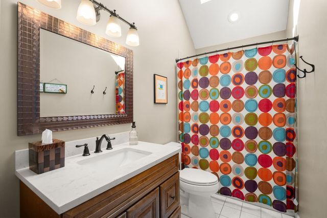 12 Winnecunnet Way, Easton, MA 02375