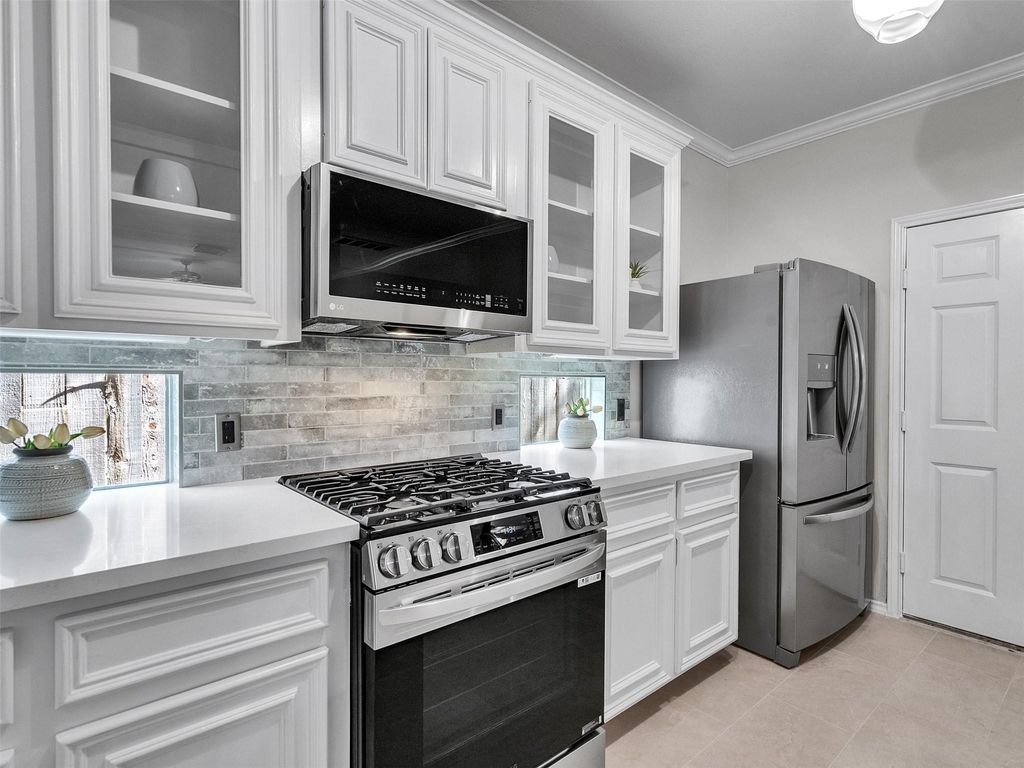 1514 Sutton Street, Houston, TX 77006